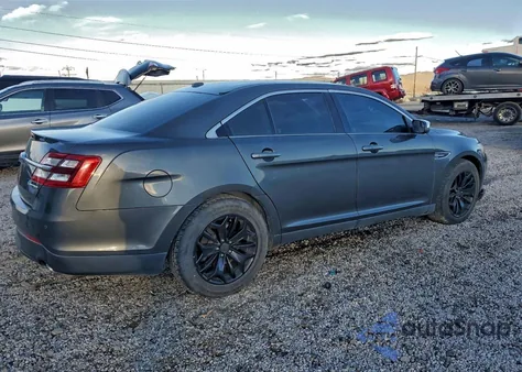 2015 Ford Taurus Limited z USA, uszkodzony, nr VIN 1FAHP2F88FG171169